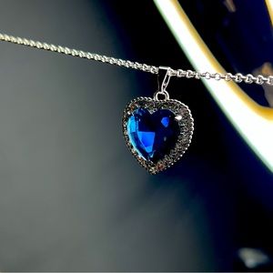 COPY - Blue Heart of the Ocean | Silver played Necklace